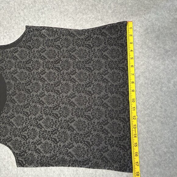 VTG FASHION BUG 90s Sleeveless Blouse Sz L Black Floral Silky Shell Round Neck - Picture 5 of 7